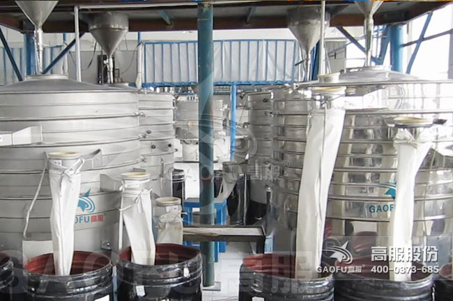 擺動(dòng)篩客戶現(xiàn)場